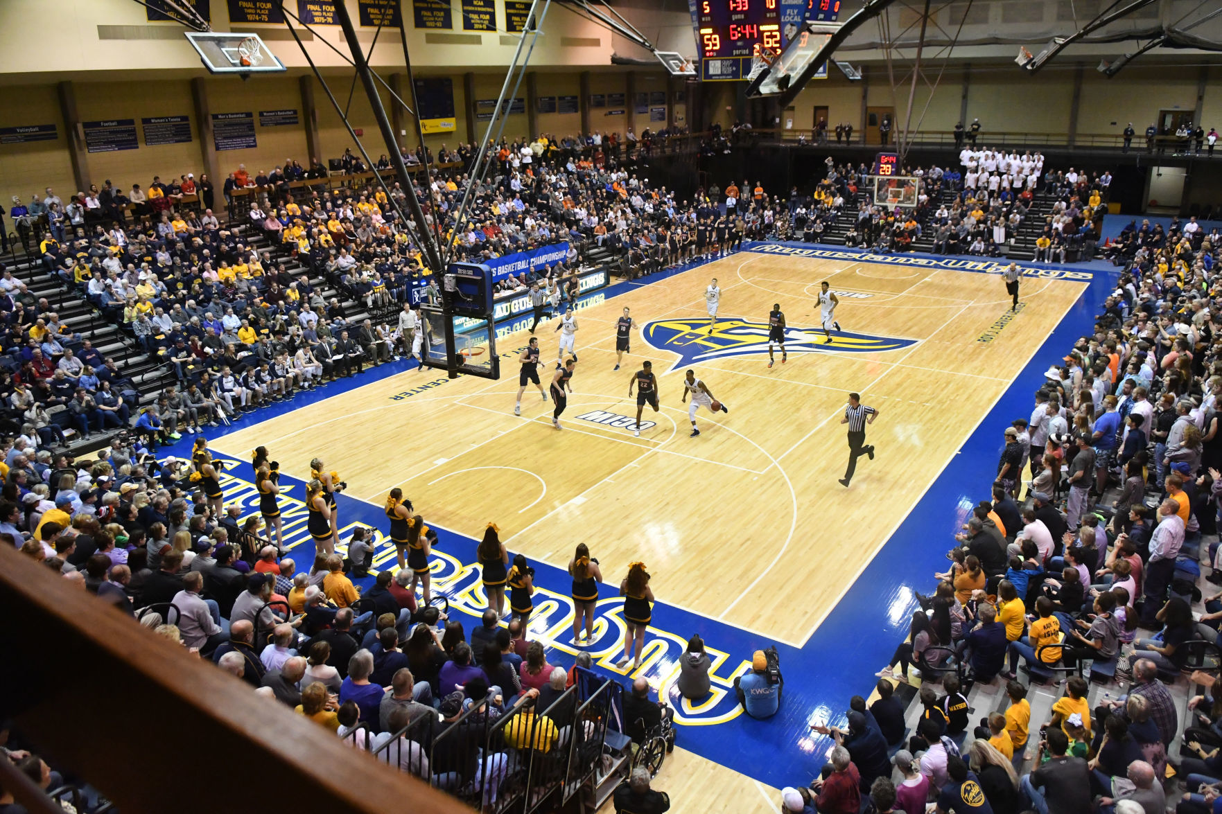 Augustana vs Wheaton in sectional semifinal